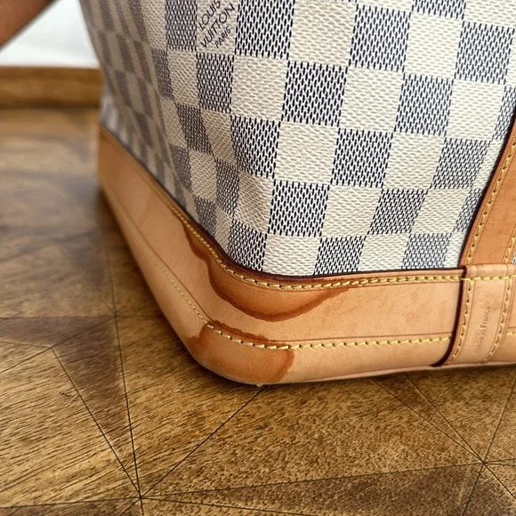 Louis Vuitton Damier Azur Noe - Picture 5 of 16